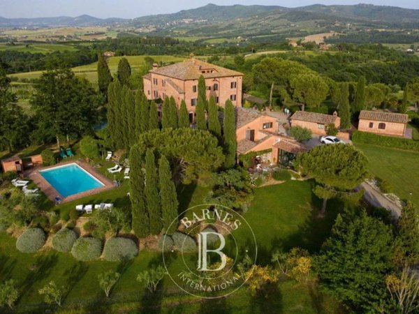 casa indipendente in vendita a Castiglione del Lago in zona Villastrada