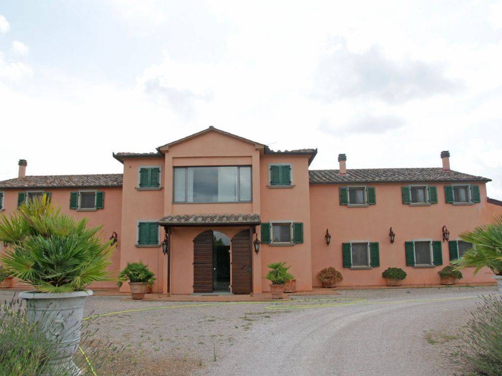 casa indipendente in vendita a Castiglione del Lago
