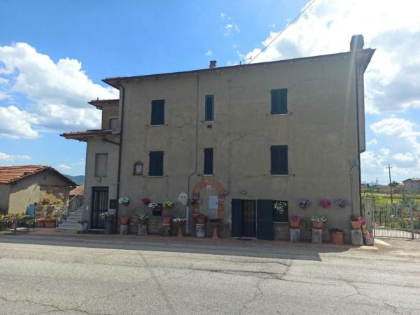 casa indipendente in vendita a Castiglione del Lago