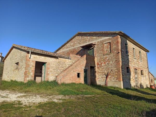 casa indipendente in vendita a Castiglione del Lago