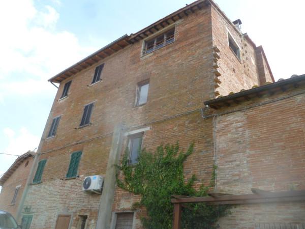 casa indipendente in vendita a Castiglione del Lago
