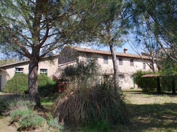 casa indipendente in vendita a Castiglione del Lago