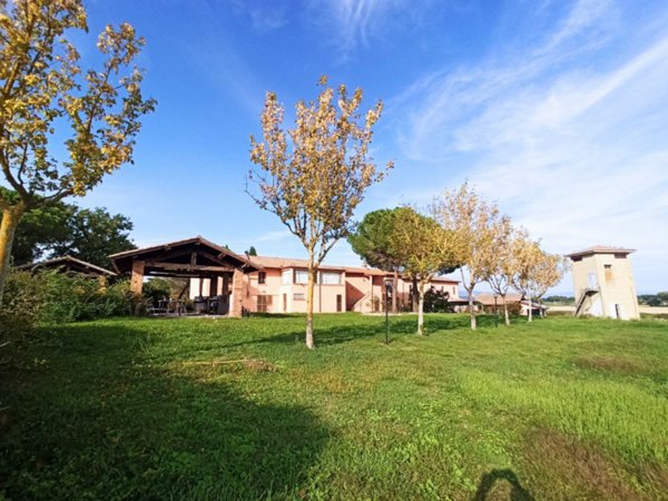 appartamento in vendita a Castiglione del Lago in zona Piana