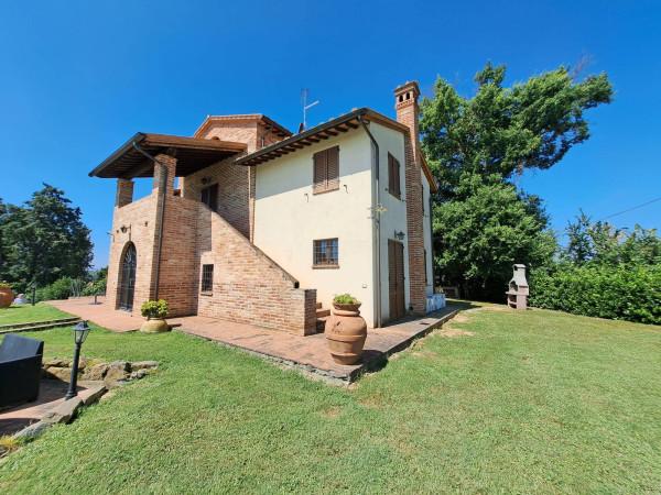 casa indipendente in vendita a Castiglione del Lago
