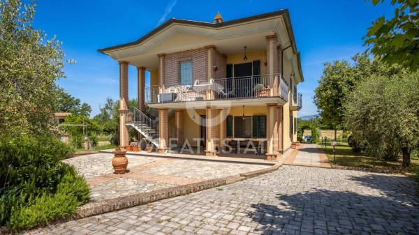 casa indipendente in vendita a Castiglione del Lago