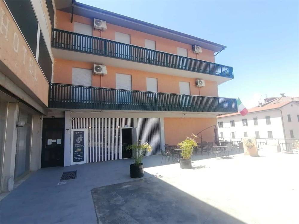 negozio in vendita a Castiglione del Lago