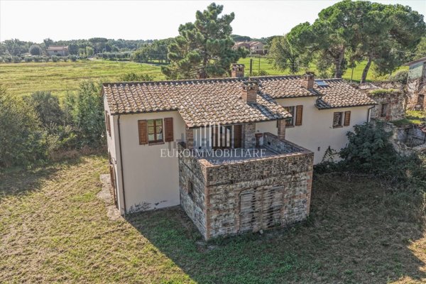 casa indipendente in vendita a Castiglione del Lago