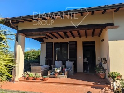 casa indipendente in vendita a Castiglione del Lago