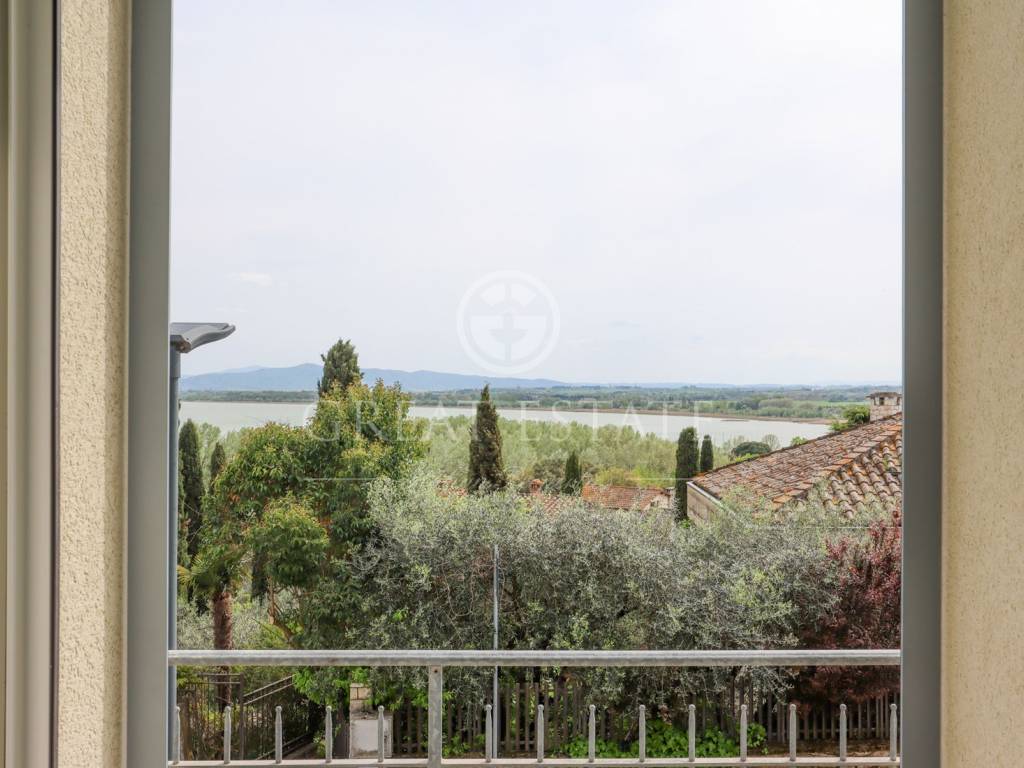 casa indipendente in vendita a Castiglione del Lago