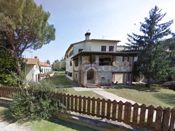 casa indipendente in vendita a Castiglione del Lago