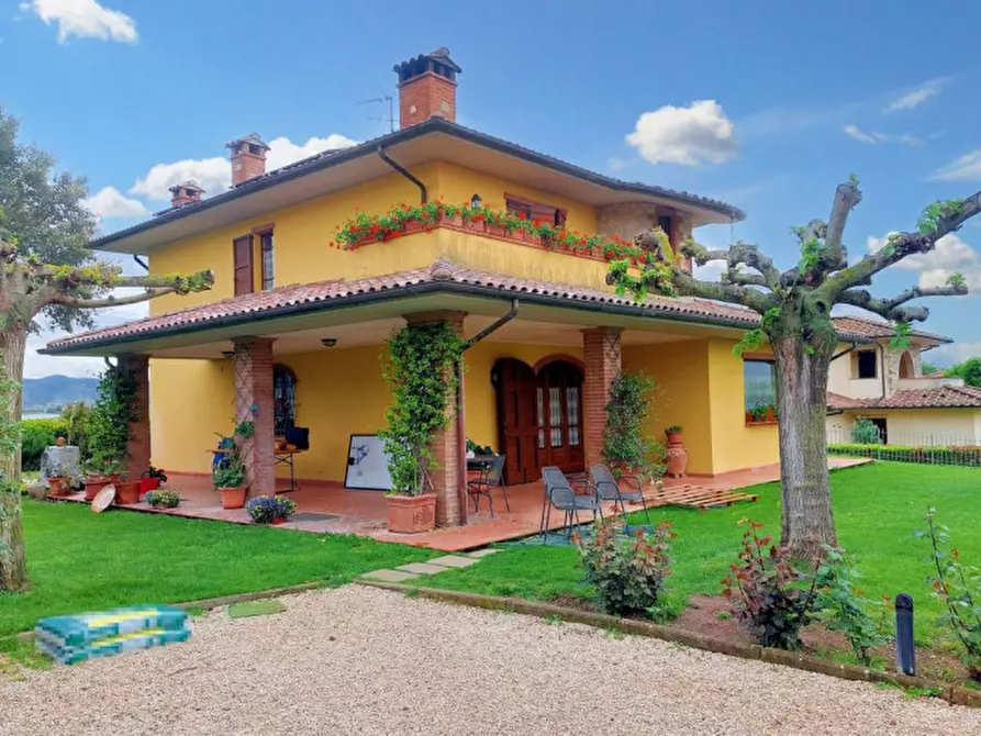 casa indipendente in vendita a Castiglione del Lago in zona Macchie