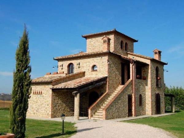 casa indipendente in vendita a Castiglione del Lago