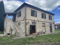 casa indipendente in vendita a Castiglione del Lago