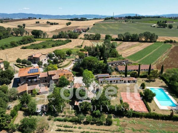casa indipendente in vendita a Castiglione del Lago