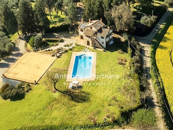 casale in vendita a Castiglione del Lago in zona Villastrada