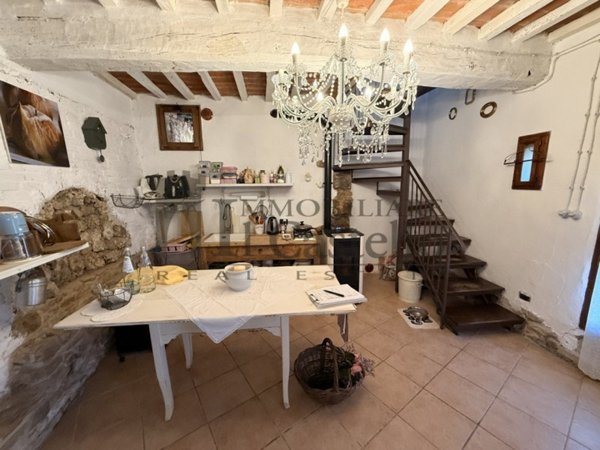 casa indipendente in vendita a Castiglione del Lago