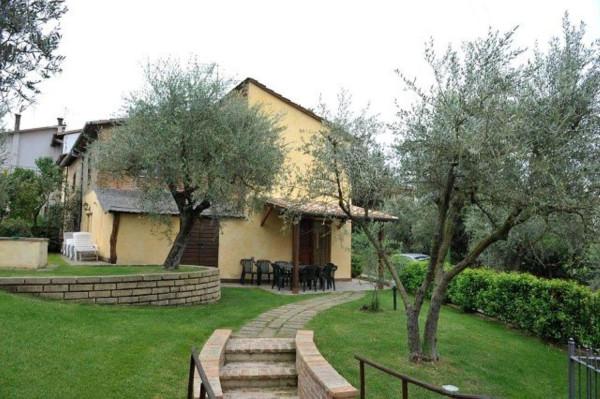 casa indipendente in vendita a Castiglione del Lago
