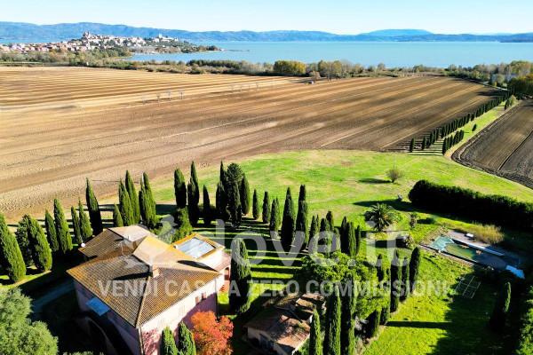 casa indipendente in vendita a Castiglione del Lago