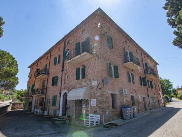 casa indipendente in vendita a Castiglione del Lago in zona Macchie
