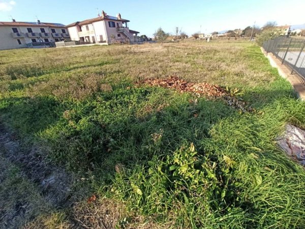 terreno edificabile in vendita a Castiglione del Lago