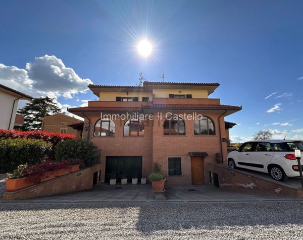 casa indipendente in vendita a Castiglione del Lago in zona Panicarola