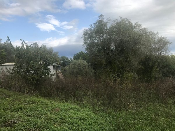 casa indipendente in vendita a Castiglione del Lago in zona Gioiella