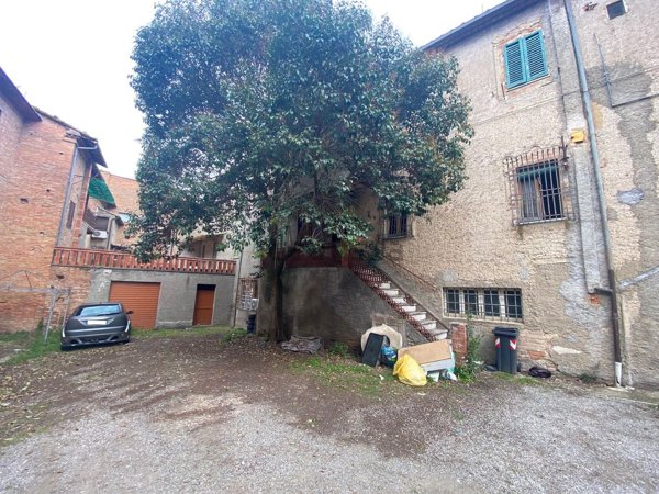 casa indipendente in vendita a Castiglione del Lago