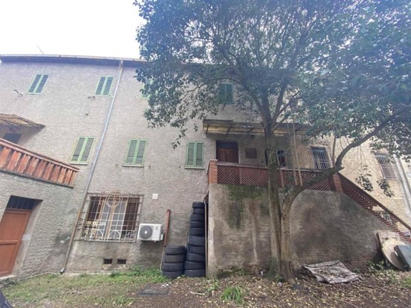 casa indipendente in vendita a Castiglione del Lago