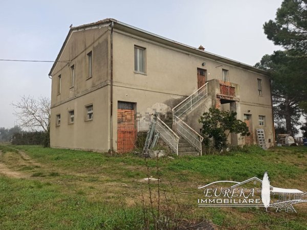 casale in vendita a Castiglione del Lago