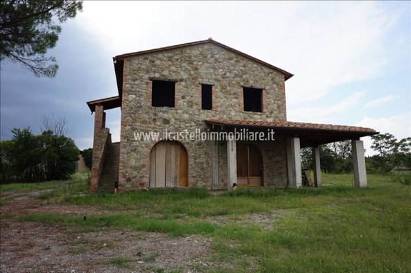 casale in vendita a Castiglione del Lago