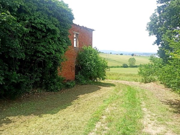 casale in vendita a Castiglione del Lago