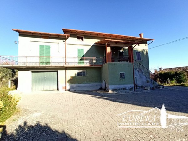 casa indipendente in vendita a Castiglione del Lago