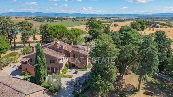 casale in vendita a Castiglione del Lago