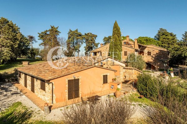 villa in vendita a Castiglione del Lago