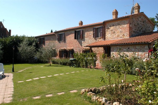 casale in vendita a Castiglione del Lago in zona Villastrada