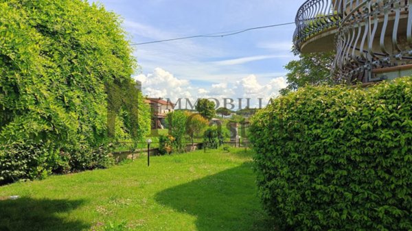casa indipendente in vendita a Castiglione del Lago