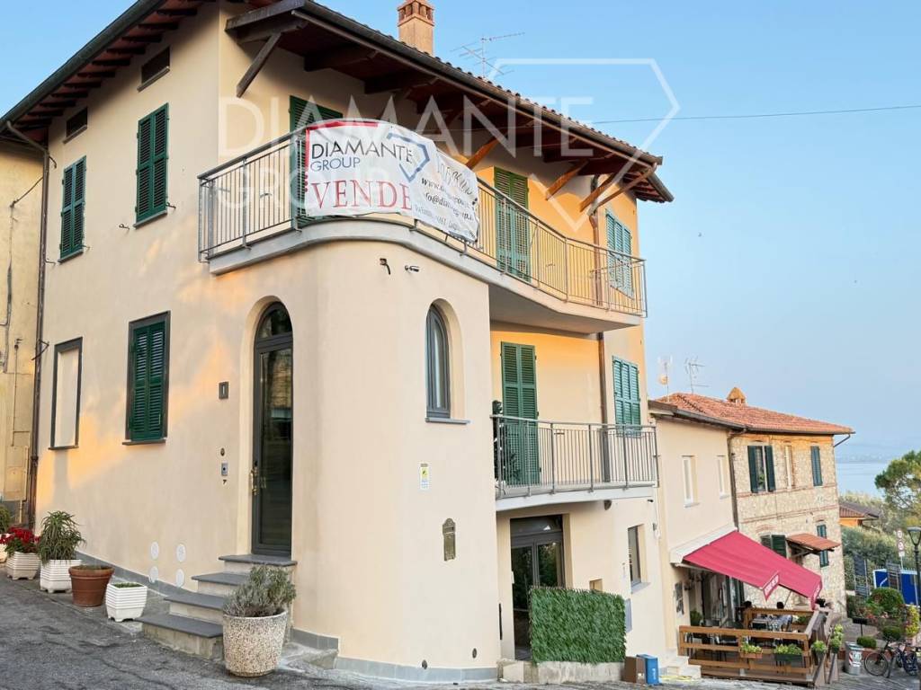 casa indipendente in vendita a Castiglione del Lago