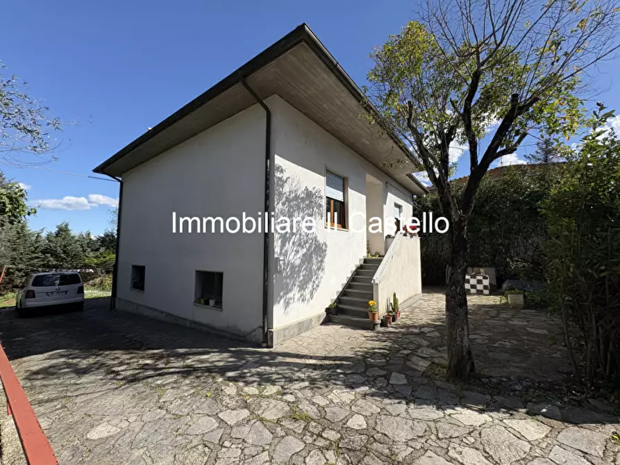 casa indipendente in vendita a Castiglione del Lago
