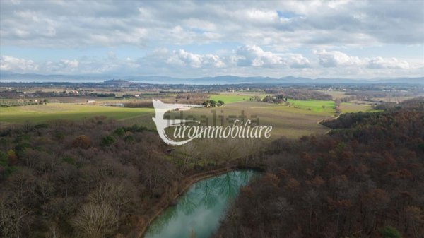 casale in vendita a Castiglione del Lago