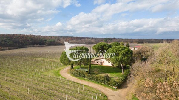 casale in vendita a Castiglione del Lago