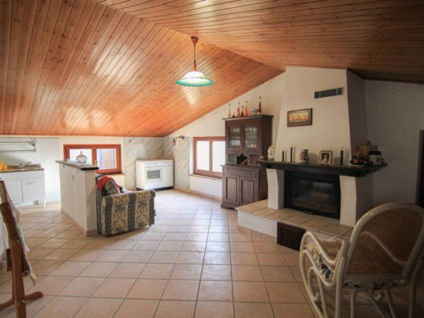 casa indipendente in vendita a Castiglione del Lago