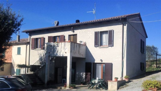 casa indipendente in vendita a Castiglione del Lago in zona Vaiano