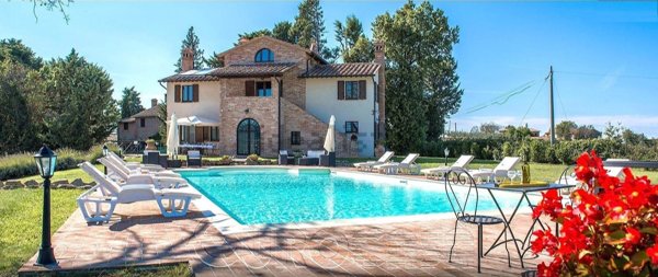 casale in vendita a Castiglione del Lago