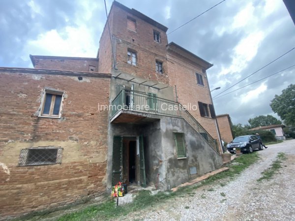 casa semindipendente in vendita a Castiglione del Lago