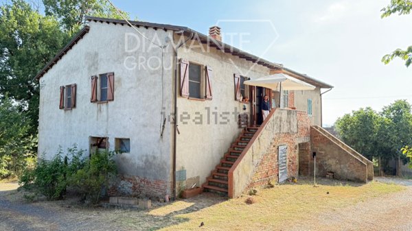 casale in vendita a Castiglione del Lago in zona Petrignano del Lago