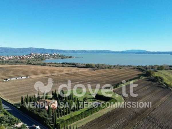 casa indipendente in vendita a Castiglione del Lago