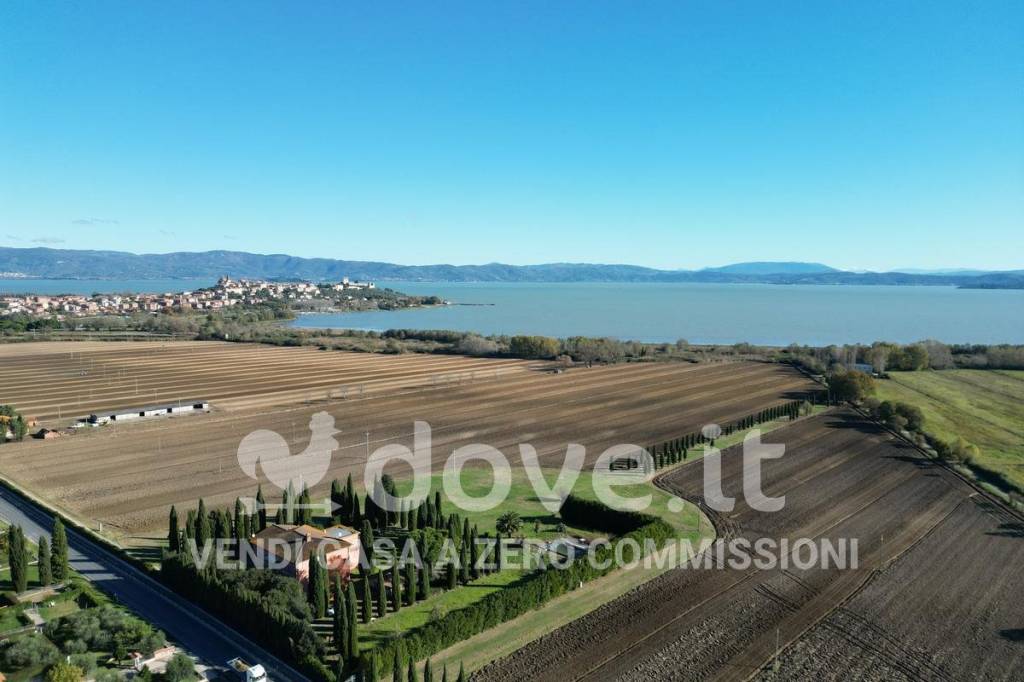 casa indipendente in vendita a Castiglione del Lago