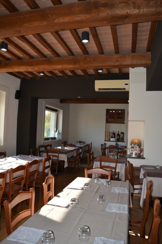 negozio in vendita a Castiglione del Lago