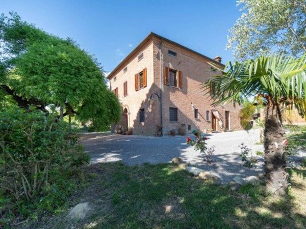 casa indipendente in vendita a Castiglione del Lago