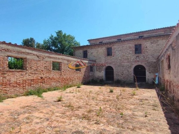 casale in vendita a Castiglione del Lago